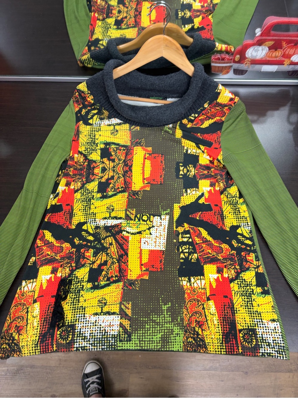 Tricotto Printed Long-Sleeve Dress with Green Sleeves